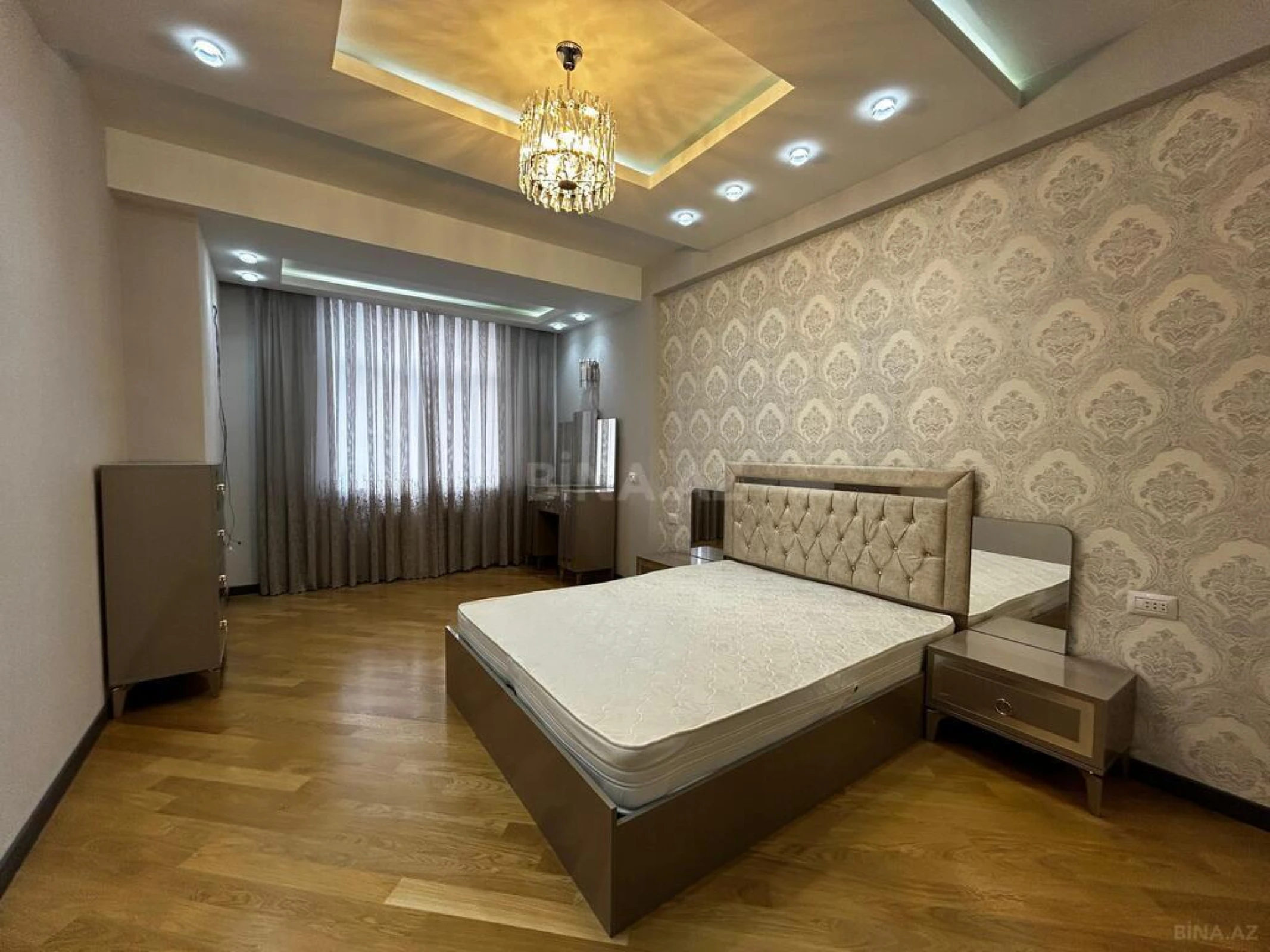 Kirayə verilir 3 otaqlı mənzil 115 m²