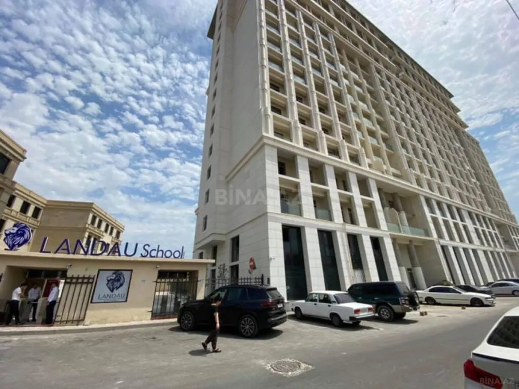 Satılır 3 otaqlı mənzil 154.6 m²