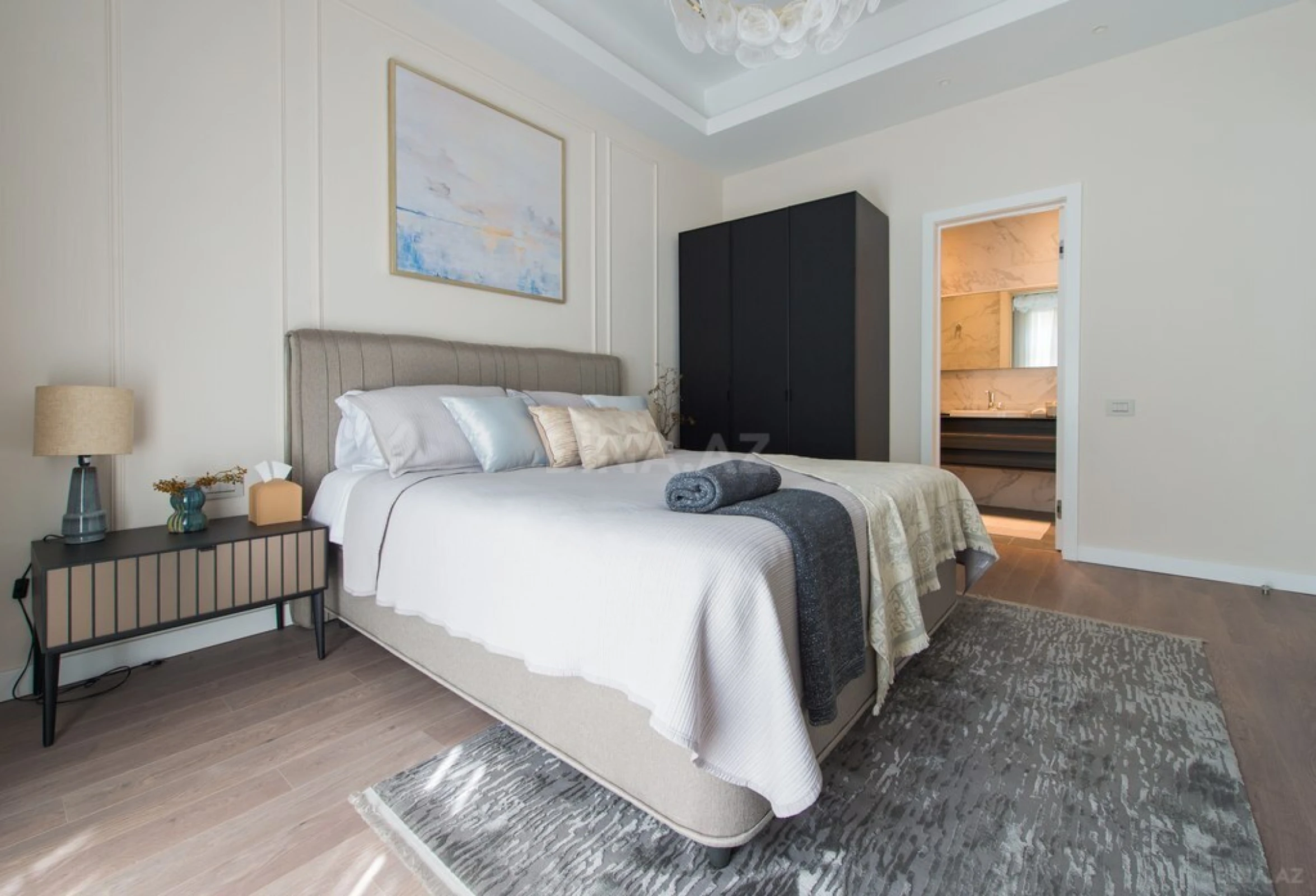 Satılır 3 otaqlı mənzil 123.7 m²