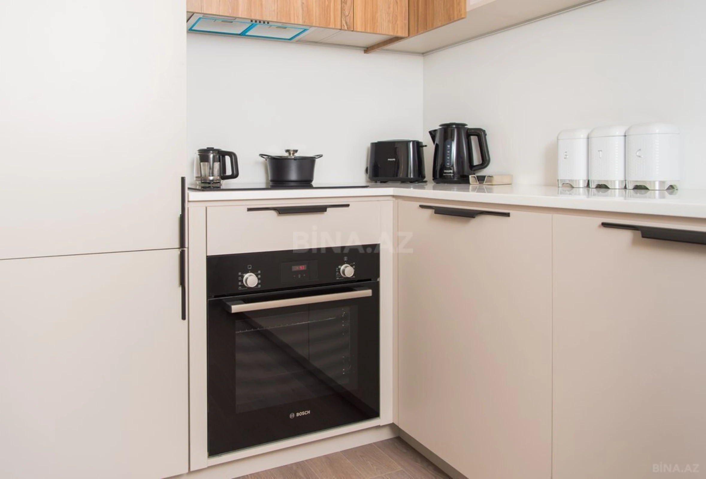 Satılır 3 otaqlı mənzil 123.7 m²