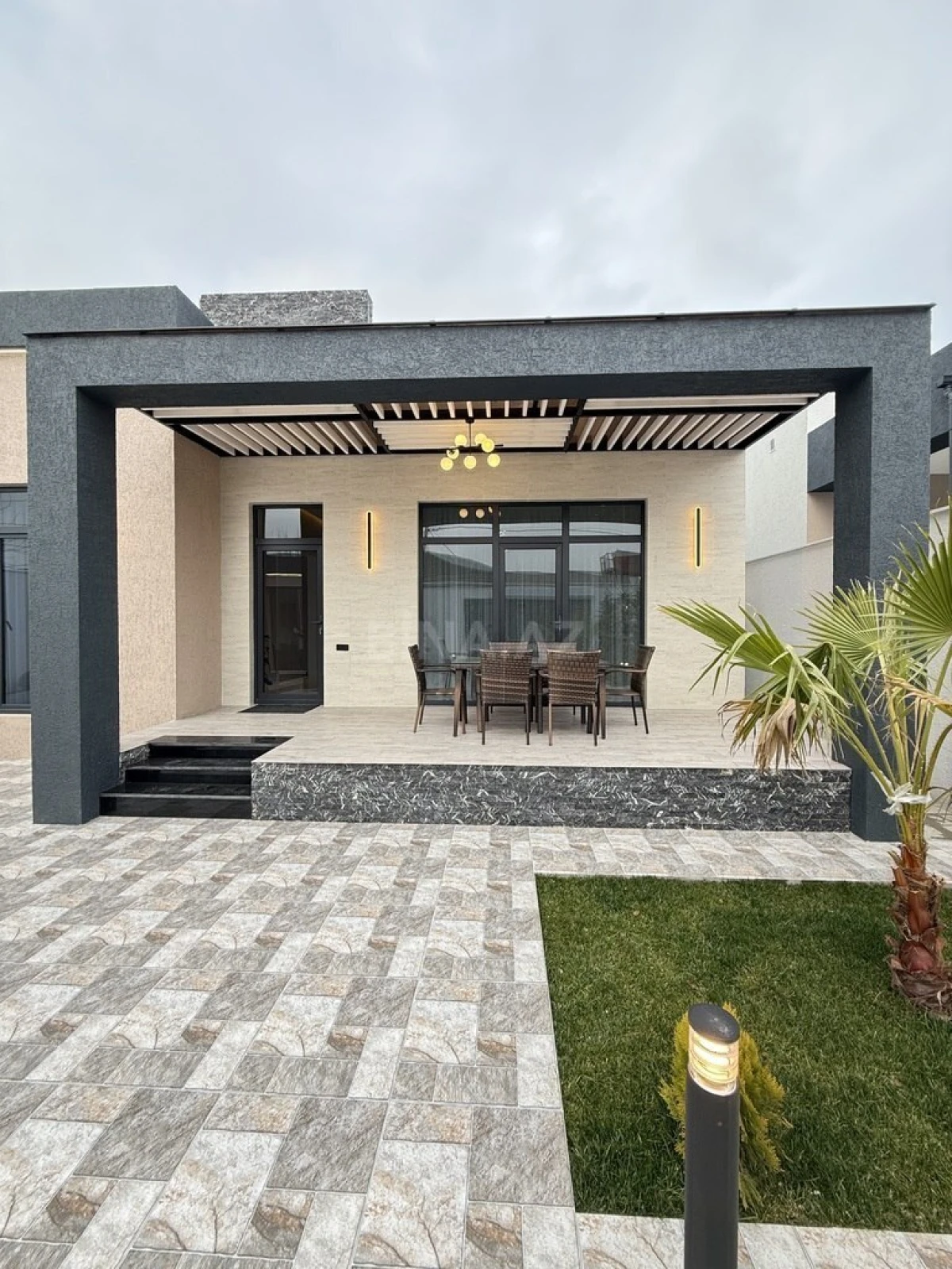 Satılır 4 otaqlı həyət evi 170 m²