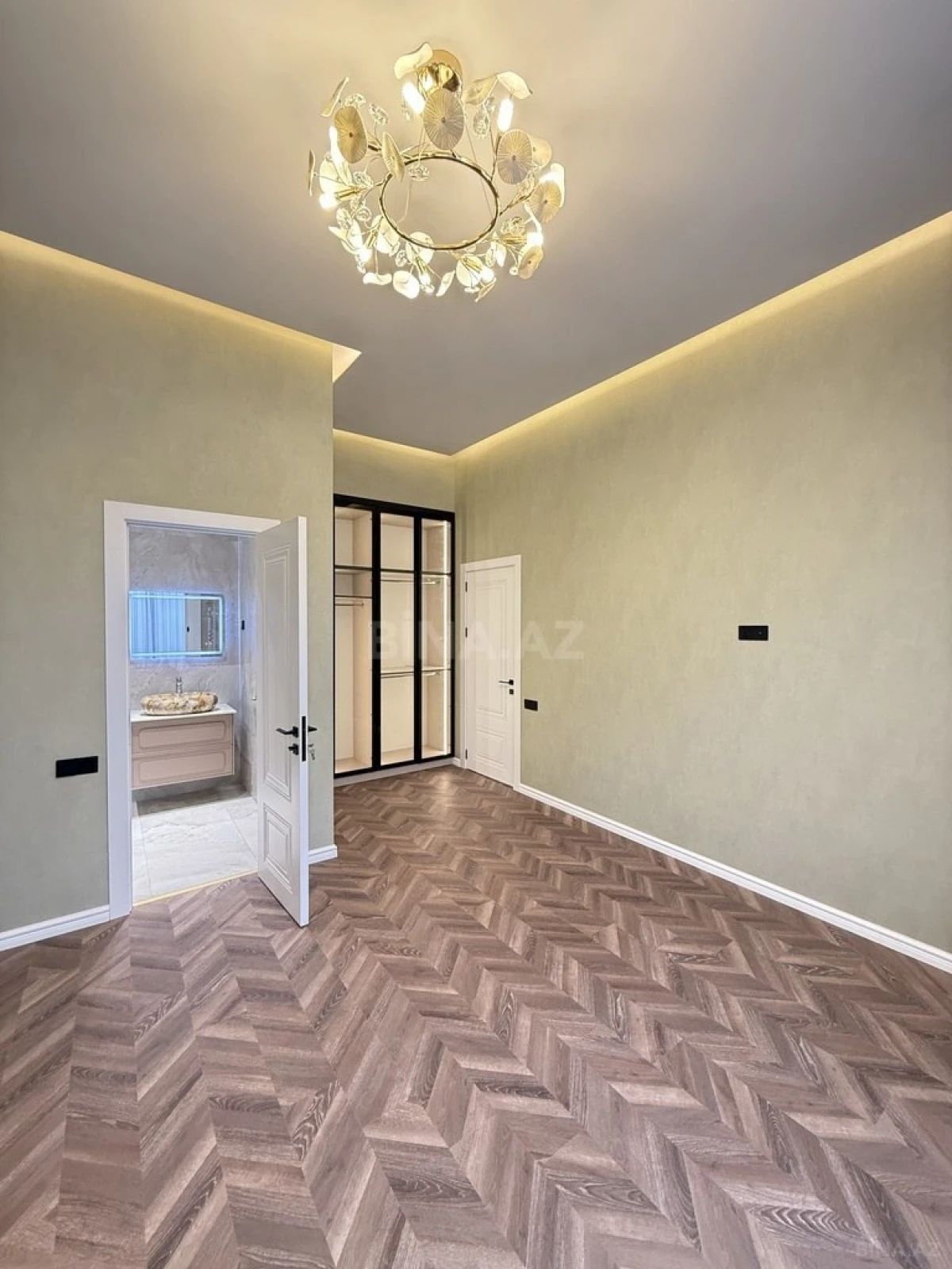 Satılır 4 otaqlı həyət evi 170 m²