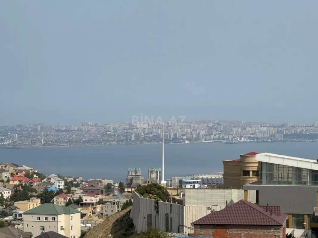 Satılır 3 otaqlı mənzil 130 m²