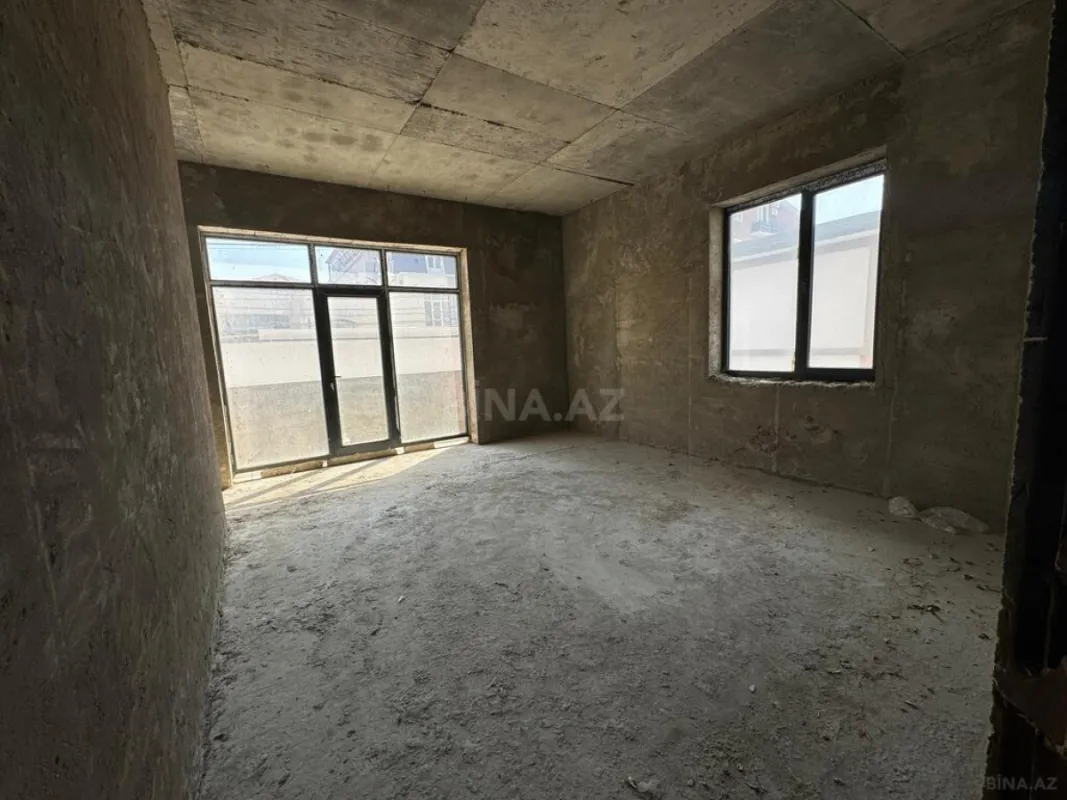 Satılır 3 otaqlı mənzil 130 m²