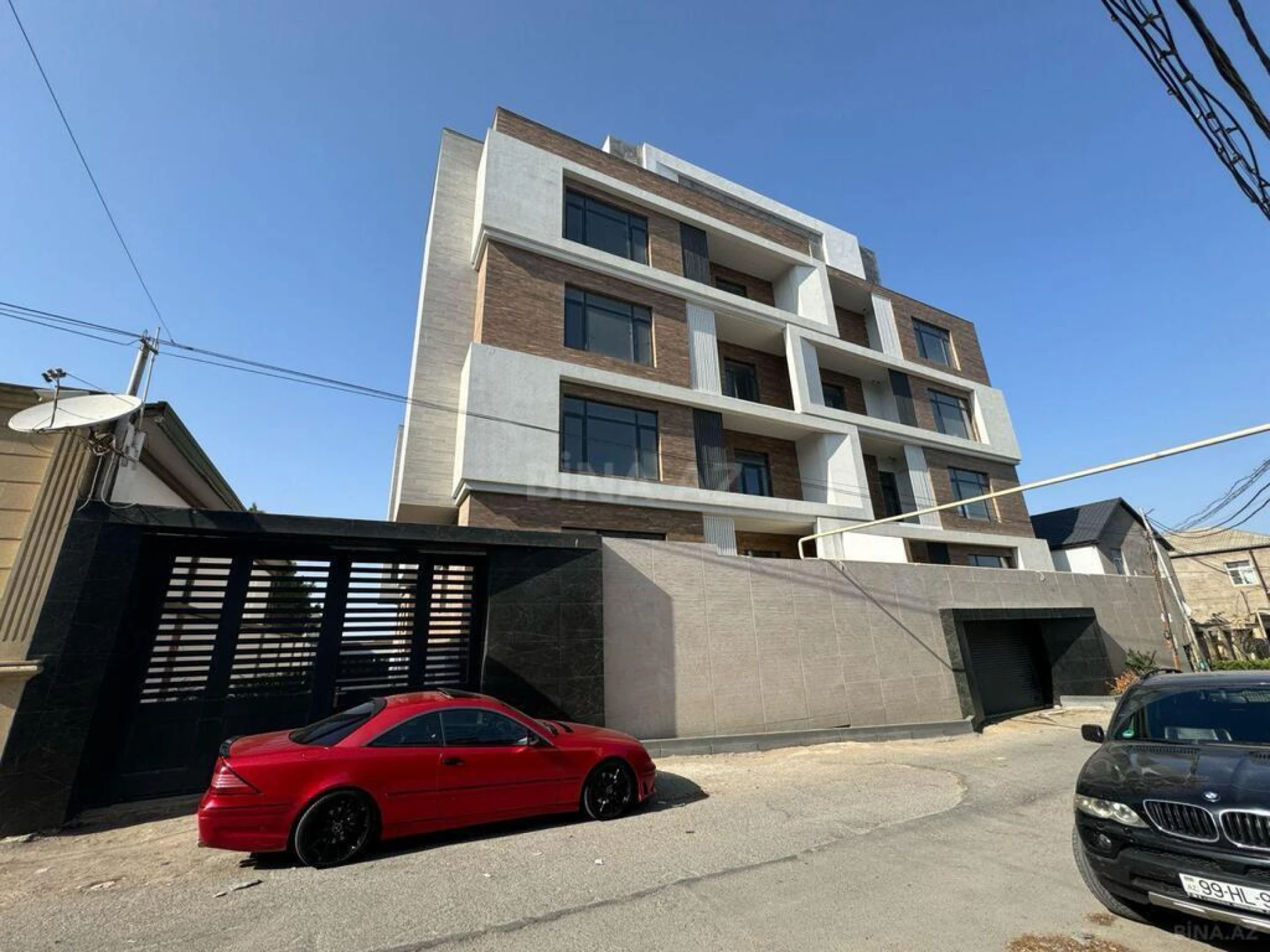 Satılır 3 otaqlı mənzil 131 m²