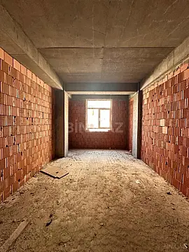 Satılır 2 otaqlı mənzil 57 m²