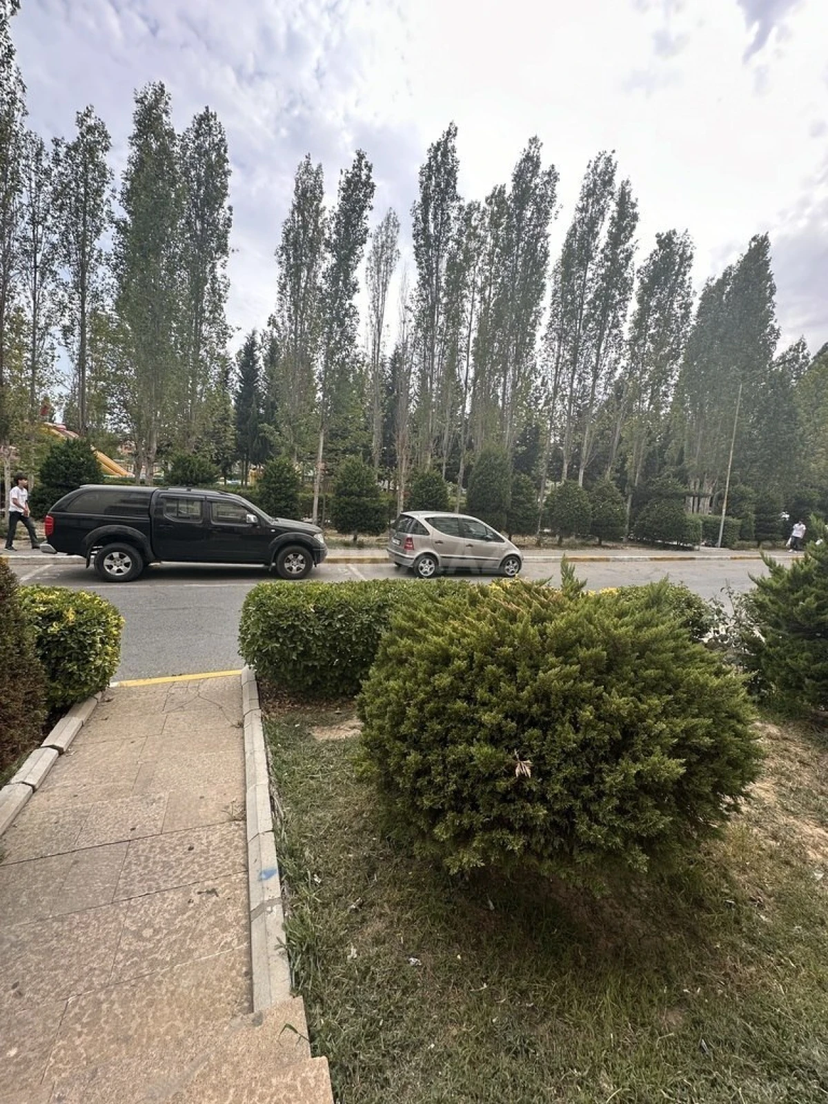Satılır 2 otaqlı mənzil 57 m²