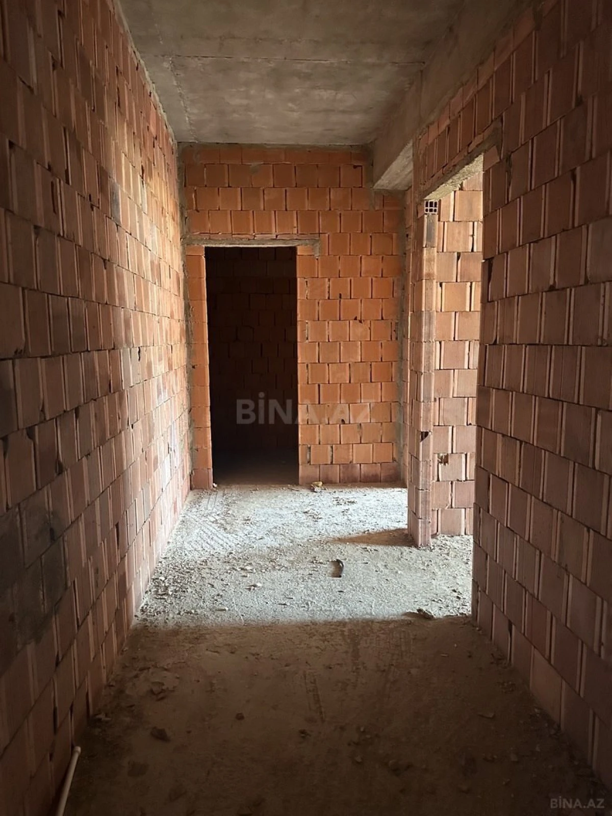 Satılır 2 otaqlı mənzil 57 m²