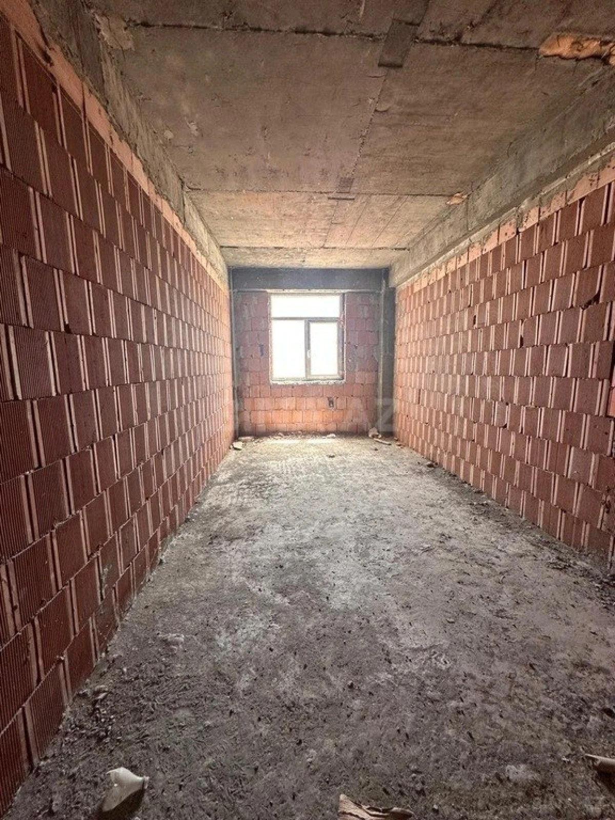 Satılır 2 otaqlı mənzil 57 m²