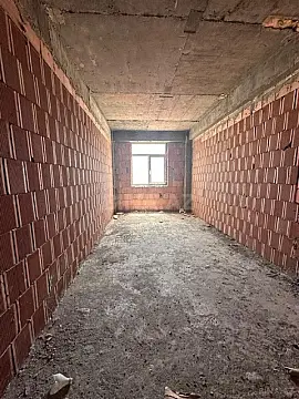 Satılır 2 otaqlı mənzil 57 m²