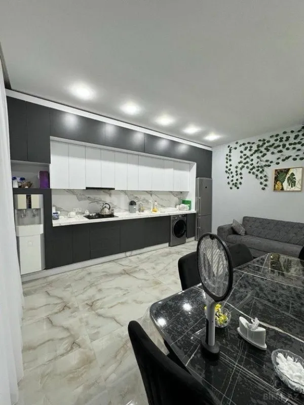 Kirayə verilir 4 otaqlı həyət evi 200 m²
