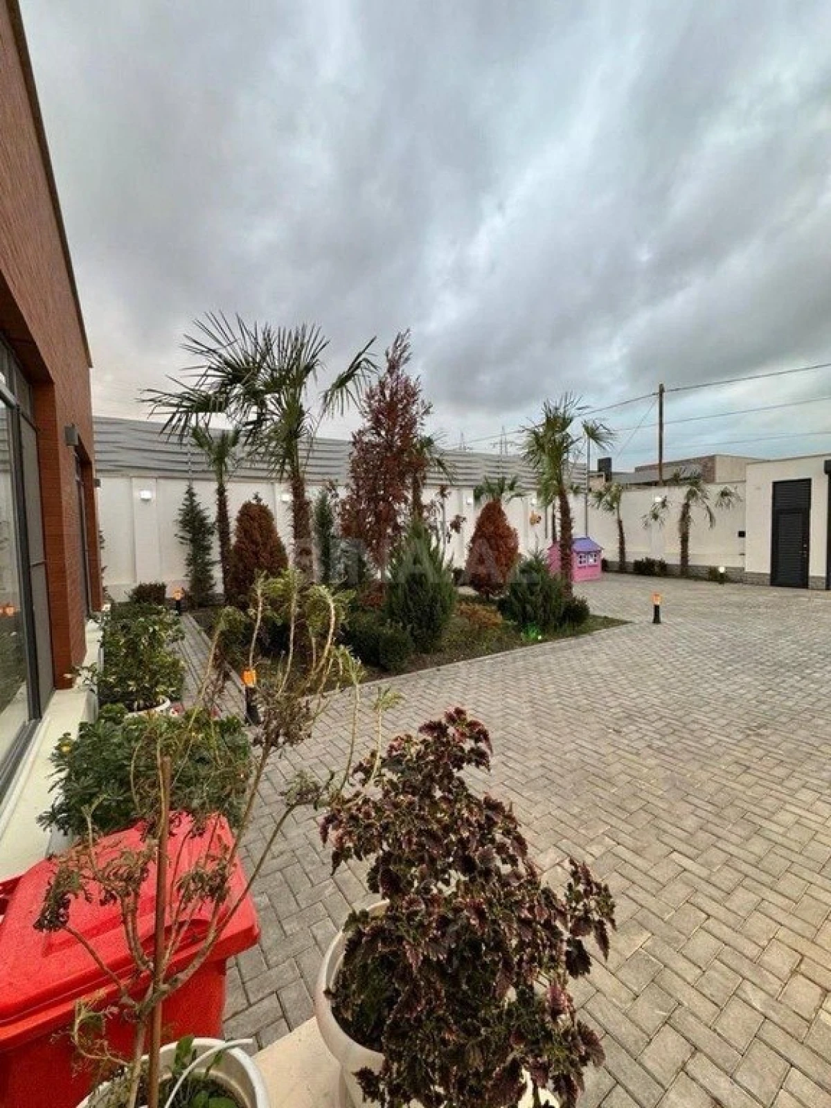 Kirayə verilir 4 otaqlı həyət evi 200 m²