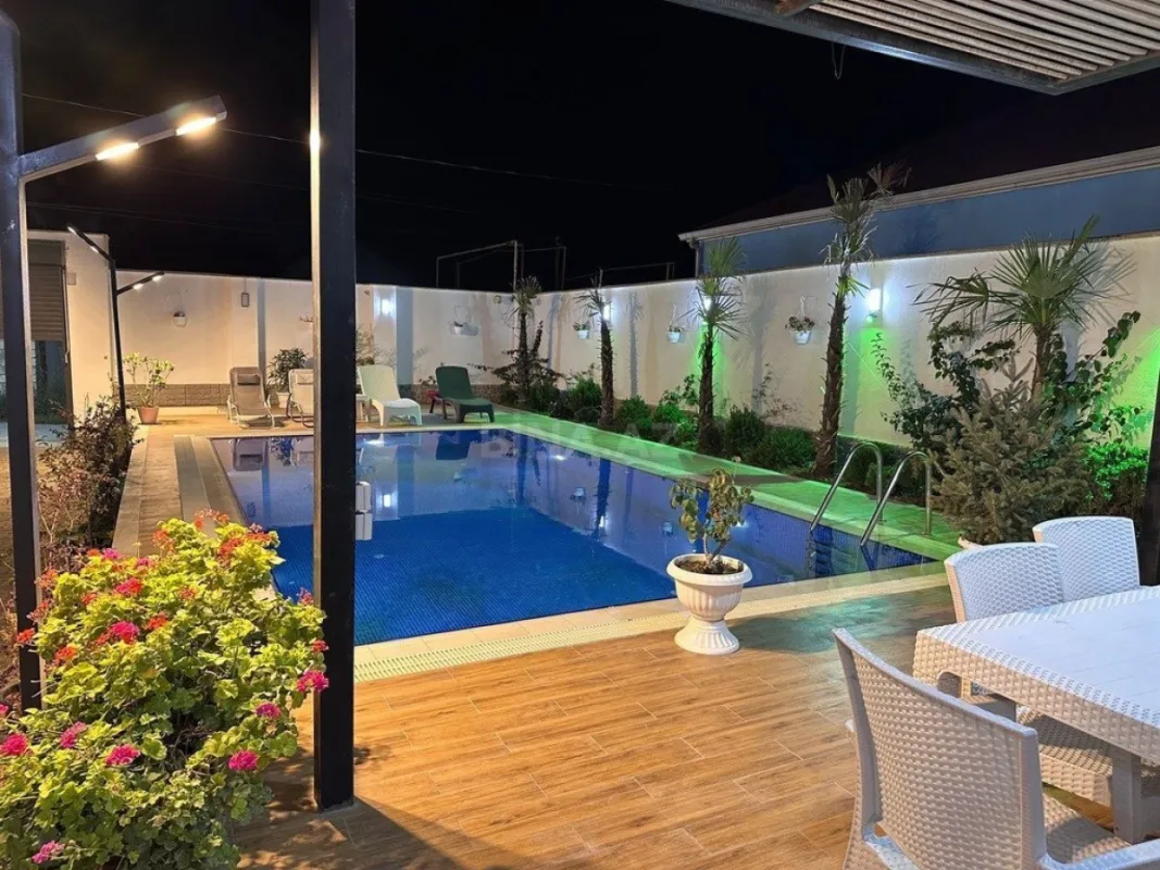 Kirayə verilir 4 otaqlı həyət evi 200 m²