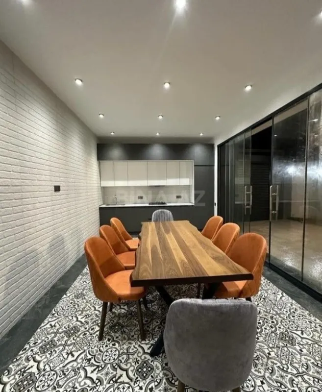 Kirayə verilir 4 otaqlı həyət evi 200 m²
