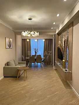 Kirayə verilir 3 otaqlı mənzil 105 m²