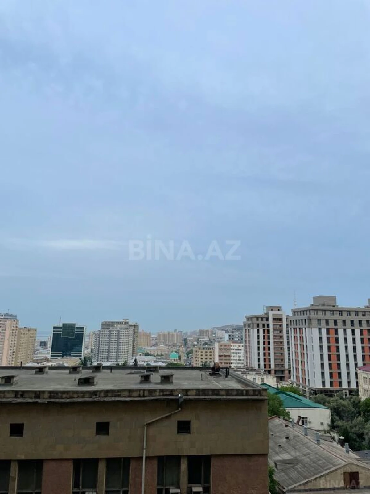 Kirayə verilir 3 otaqlı mənzil 105 m²