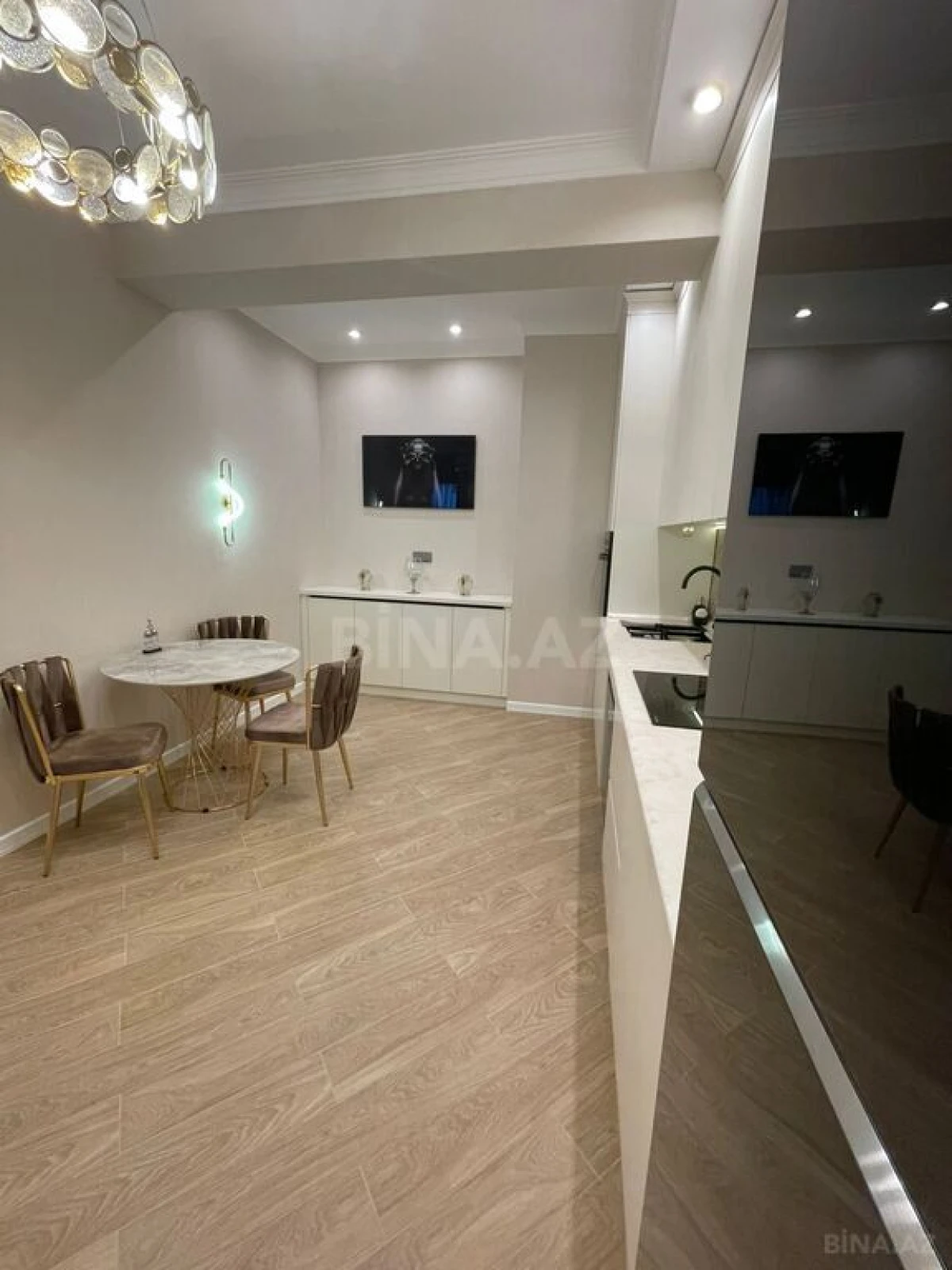 Kirayə verilir 3 otaqlı mənzil 105 m²