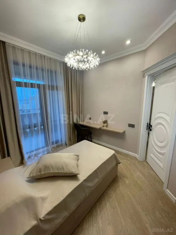 Kirayə verilir 3 otaqlı mənzil 105 m²