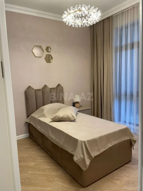 Kirayə verilir 3 otaqlı mənzil 105 m²