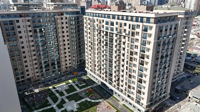 Satılır 2 otaqlı mənzil 104 m²