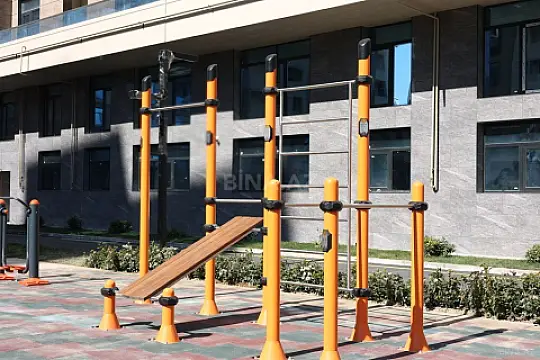Satılır 2 otaqlı mənzil 104 m²