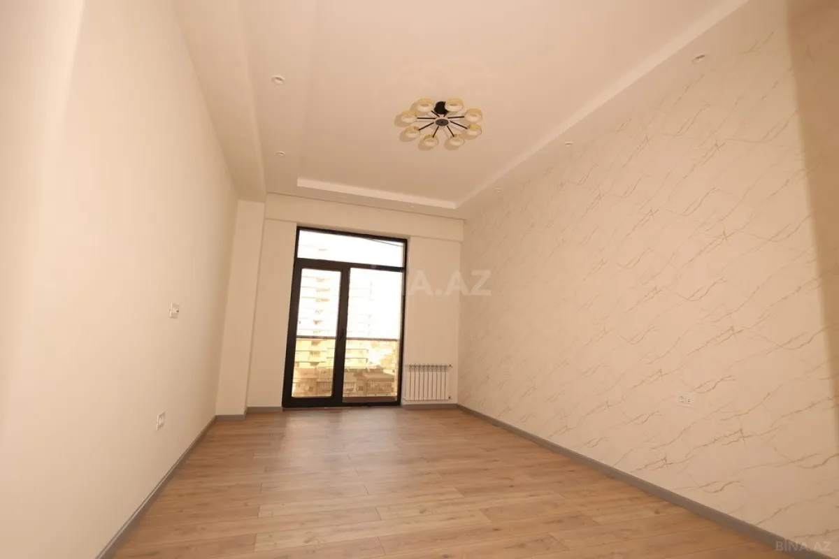 Satılır 2 otaqlı mənzil 104 m²