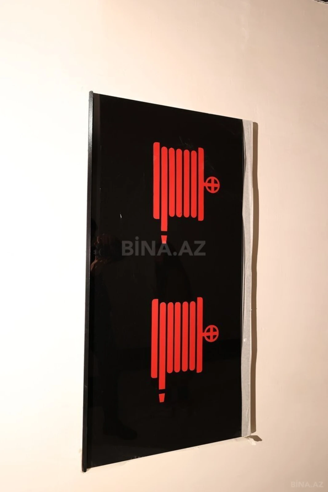 Satılır 2 otaqlı mənzil 104 m²