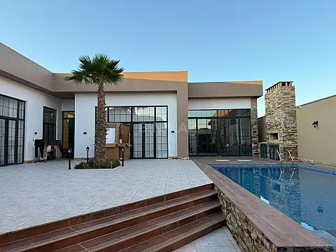 Kirayə verilir 5 otaqlı həyət evi 350 m²