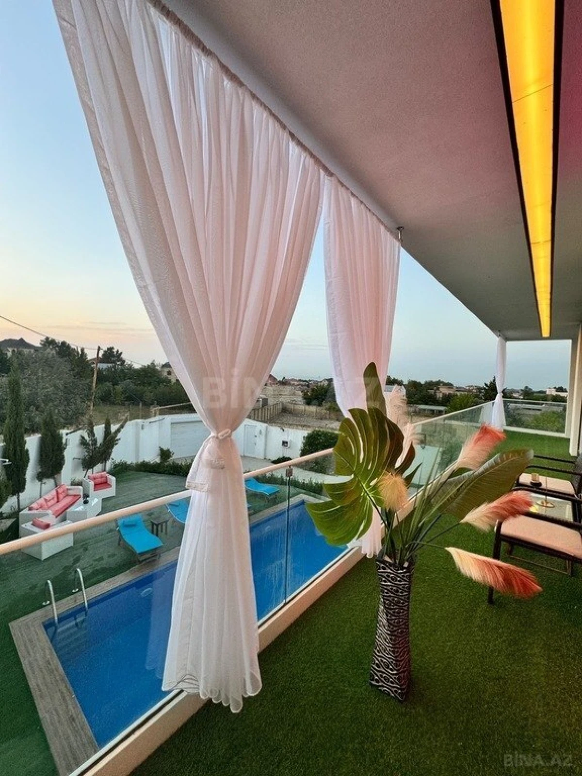 Kirayə verilir 5 otaqlı həyət evi 350 m²