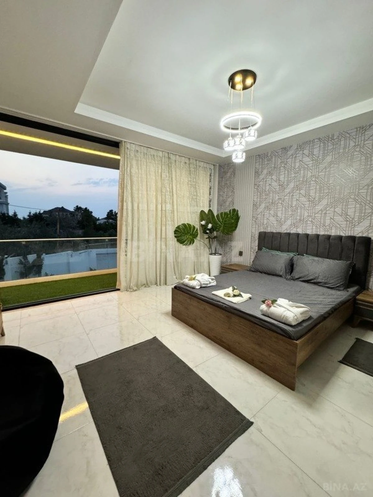 Kirayə verilir 5 otaqlı həyət evi 350 m²