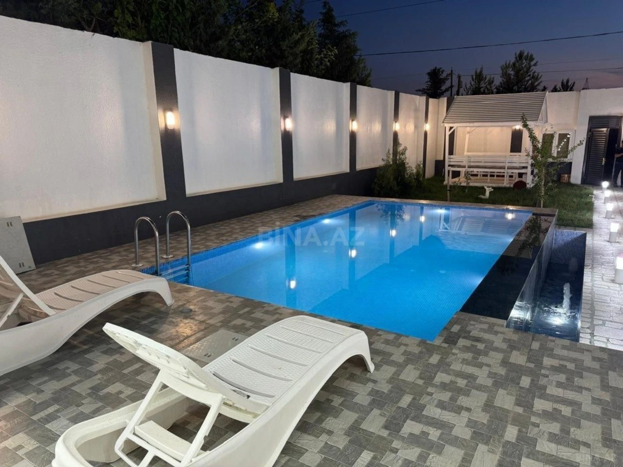 Kirayə verilir 4 otaqlı həyət evi 200 m²