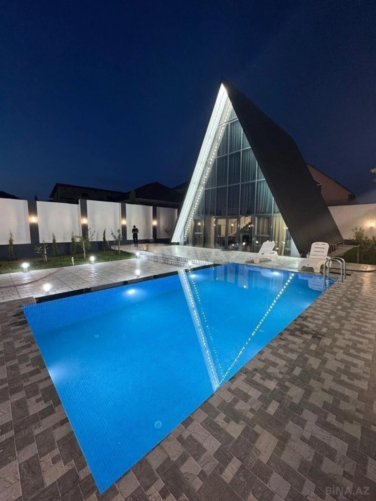 Kirayə verilir 4 otaqlı həyət evi 200 m²