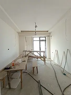 Satılır 4 otaqlı mənzil 254 m²