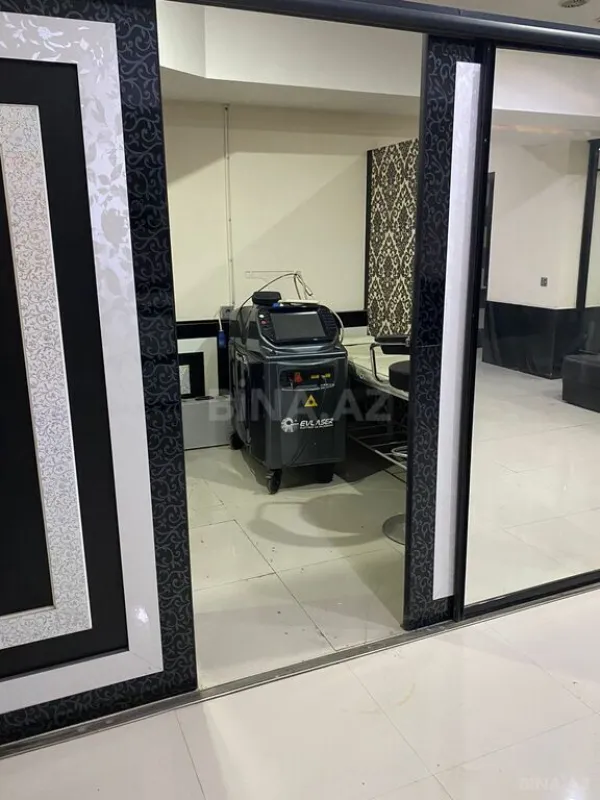 Satılır obyekt 280 m²