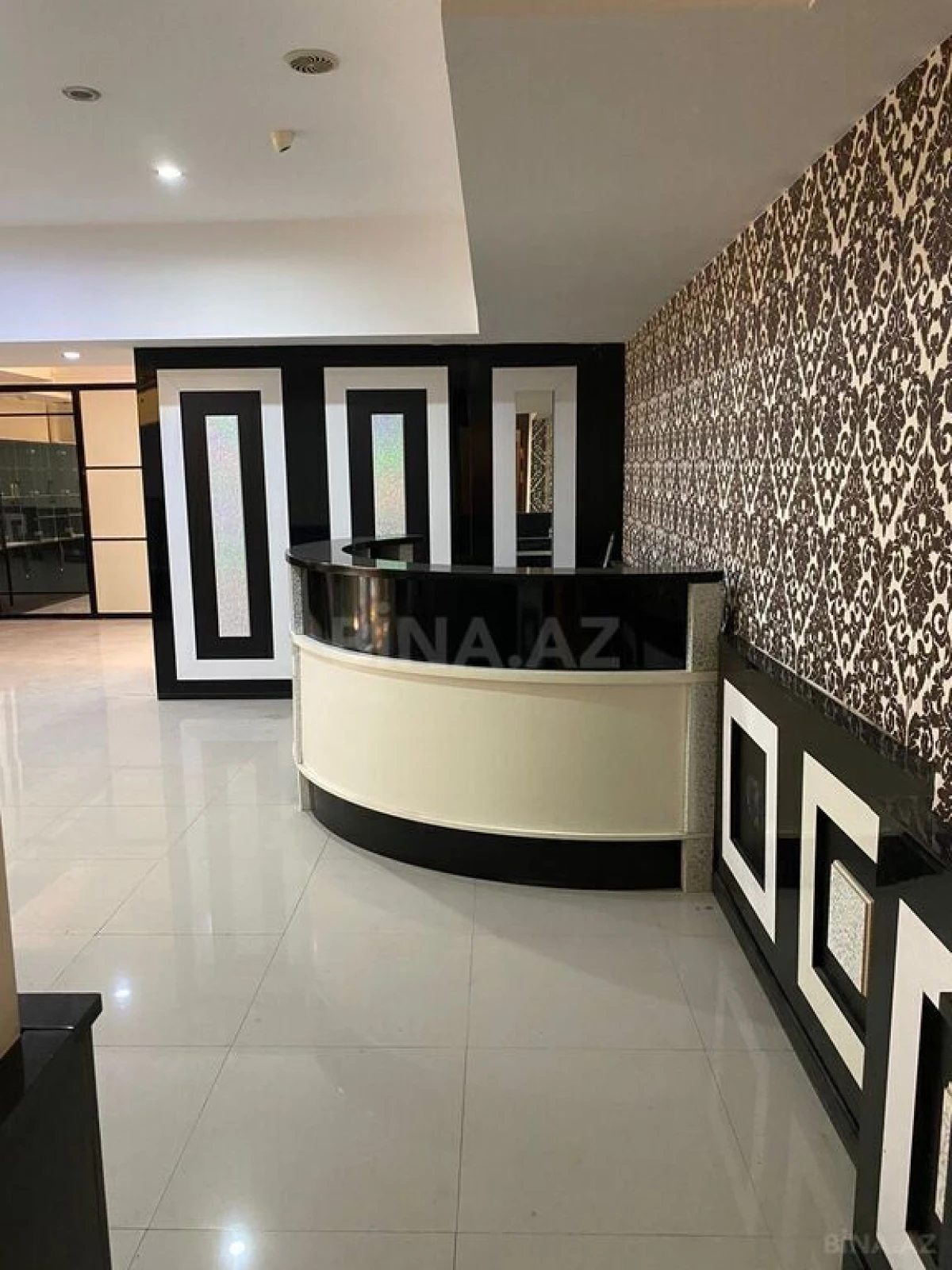 Satılır obyekt 280 m²