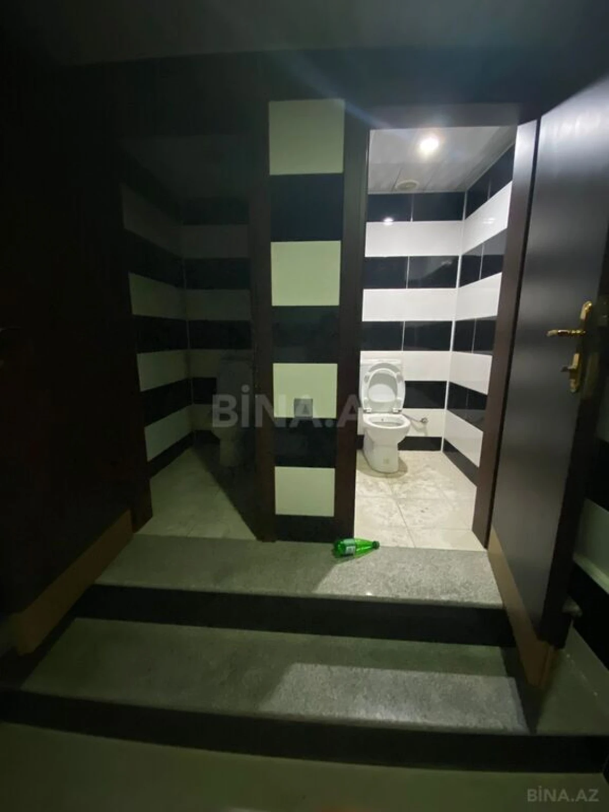 Satılır obyekt 280 m²