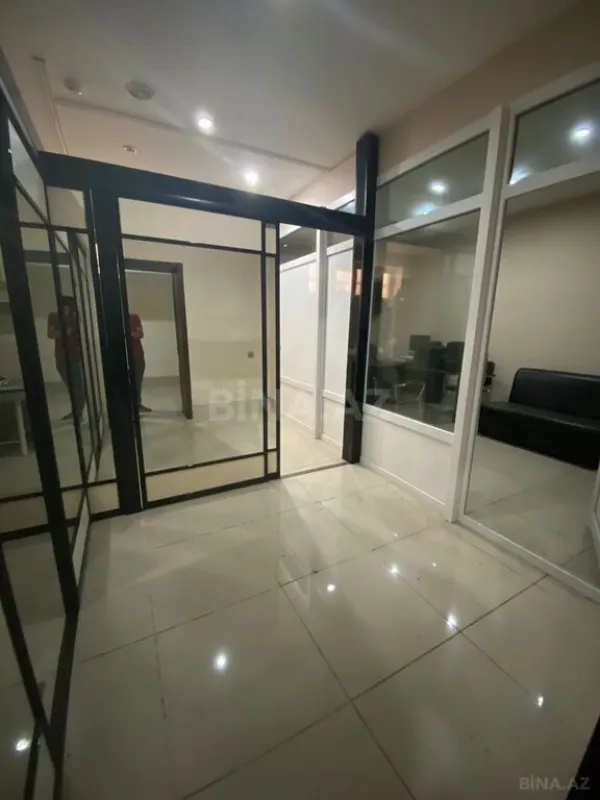 Satılır obyekt 280 m²