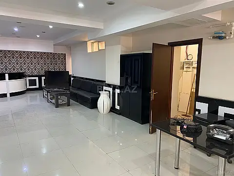 Satılır obyekt 280 m²