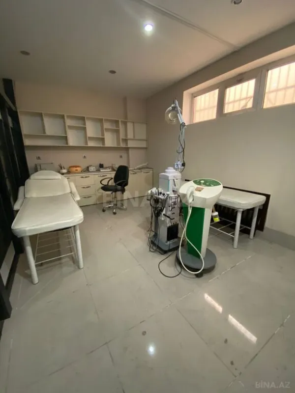 Satılır obyekt 280 m²