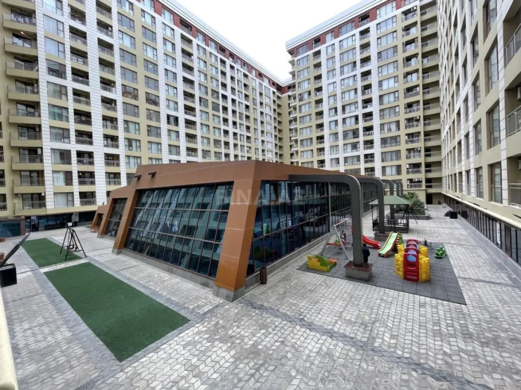 Kirayə verilir 2 otaqlı mənzil 70 m²