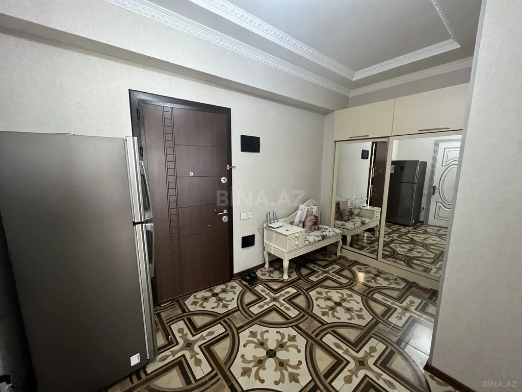 Kirayə verilir 2 otaqlı mənzil 70 m²