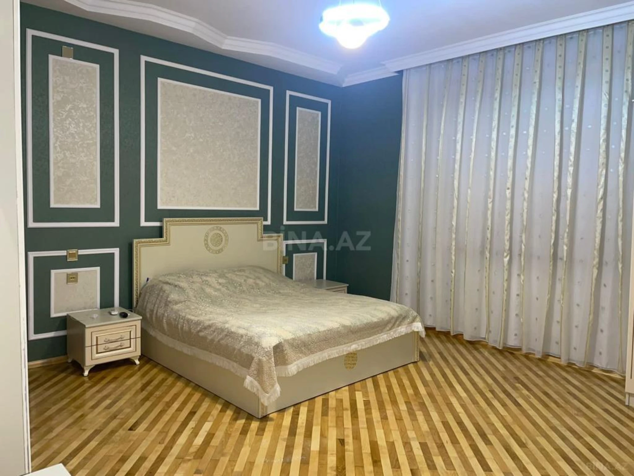 Satılır 6 otaqlı həyət evi 240 m²