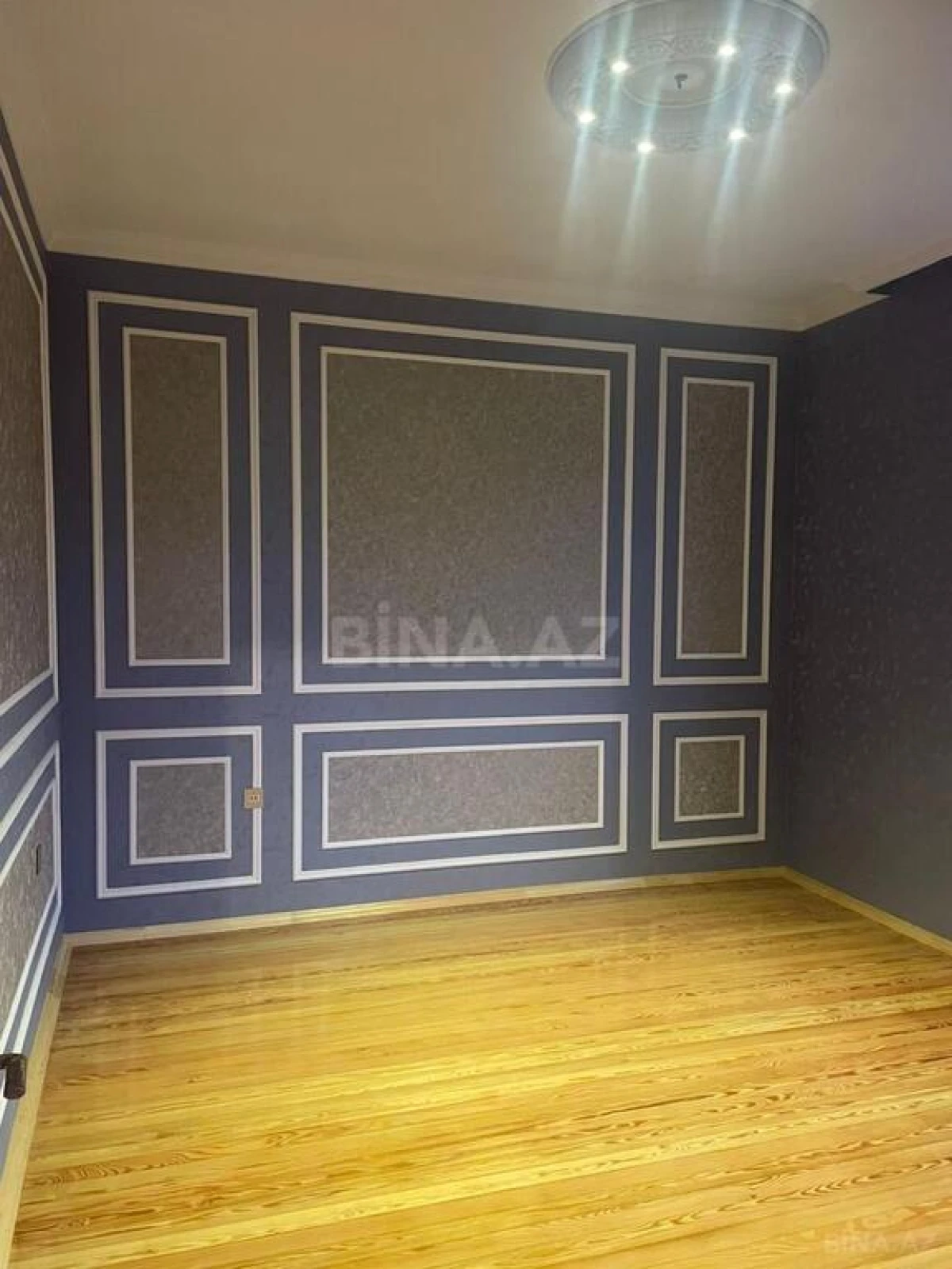 Satılır 6 otaqlı həyət evi 240 m²