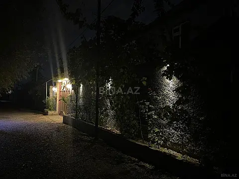 Satılır 6 otaqlı həyət evi 240 m²