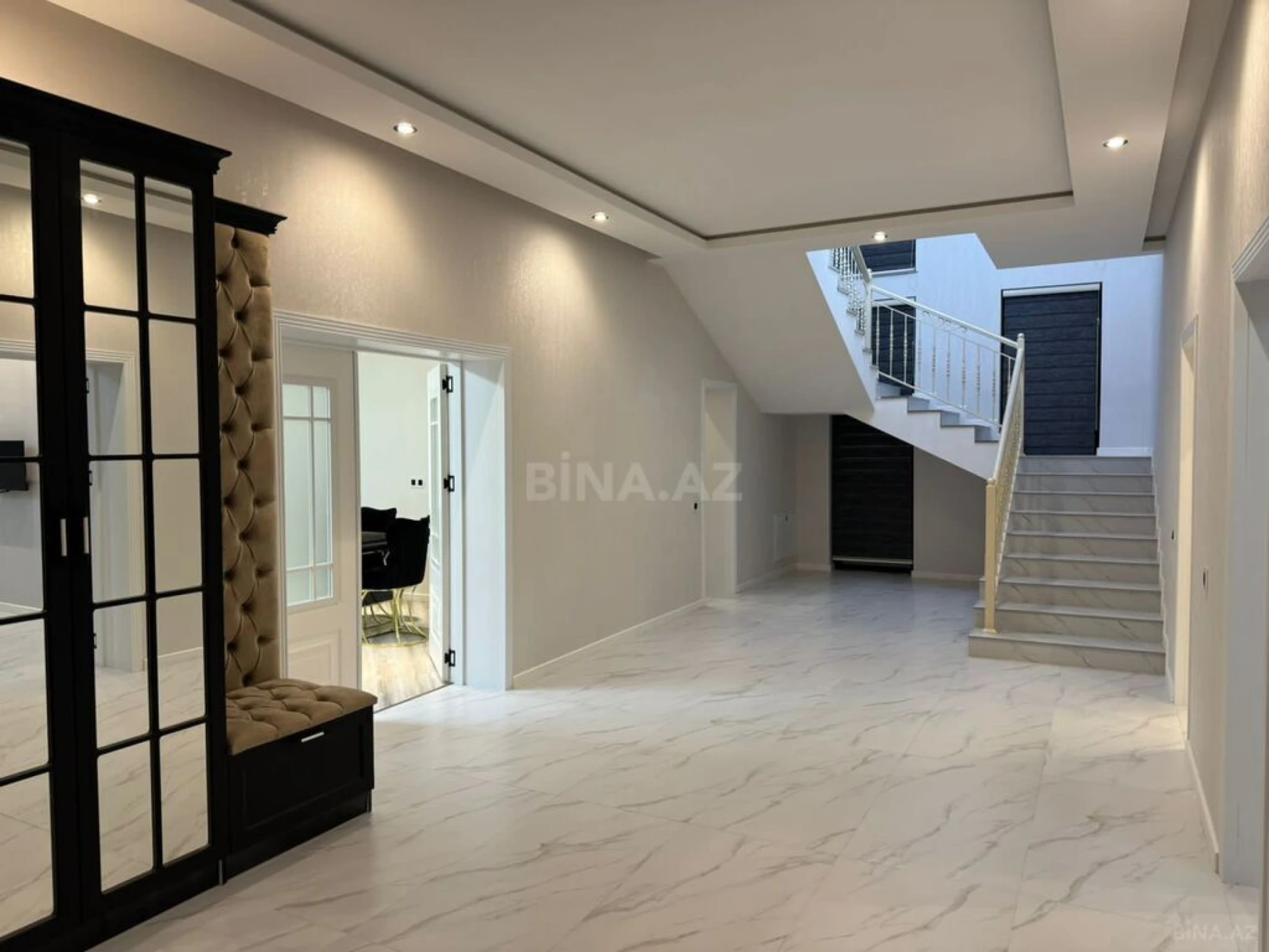 Kirayə verilir 5 otaqlı həyət evi 350 m²