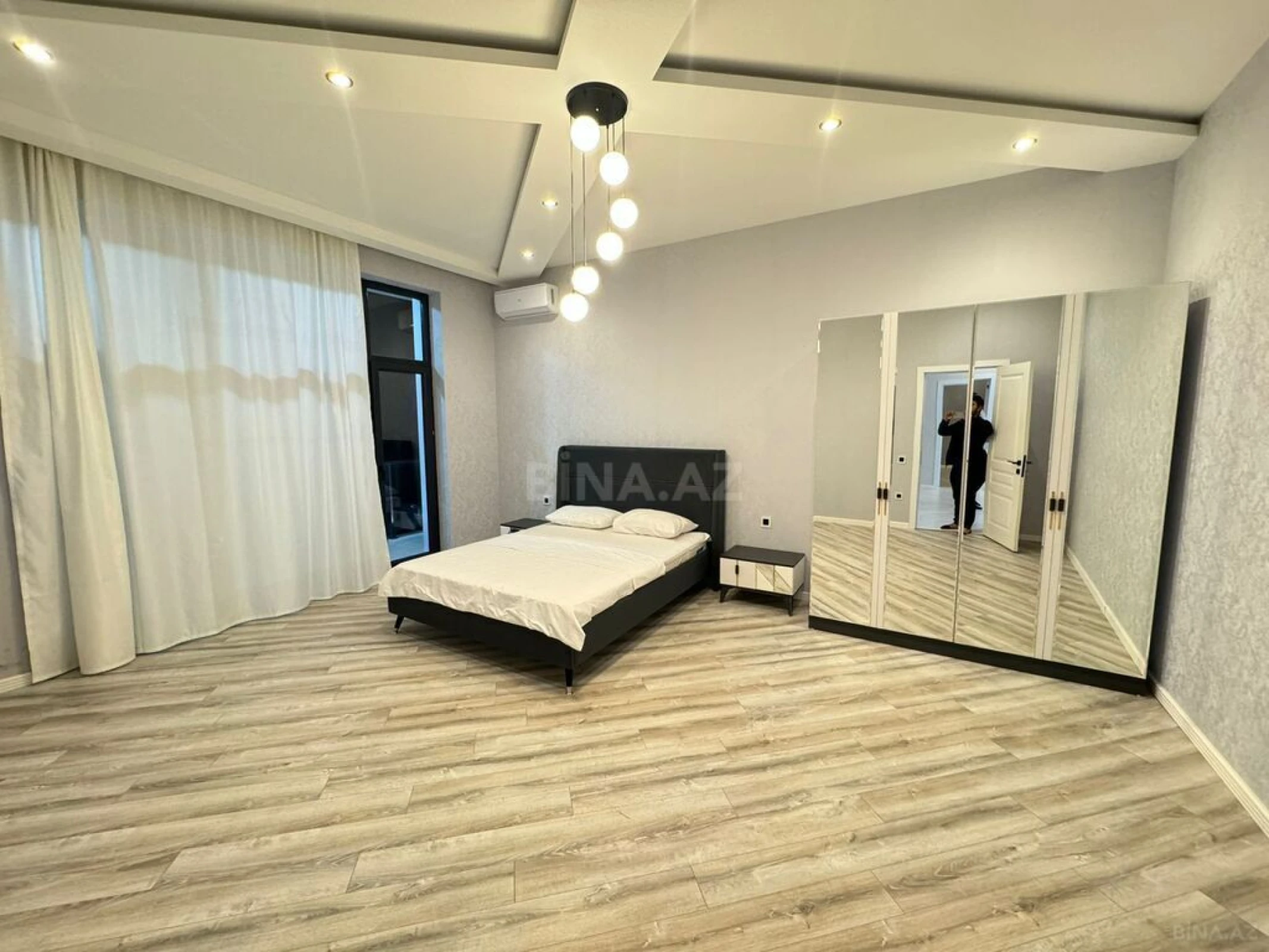 Kirayə verilir 5 otaqlı həyət evi 350 m²