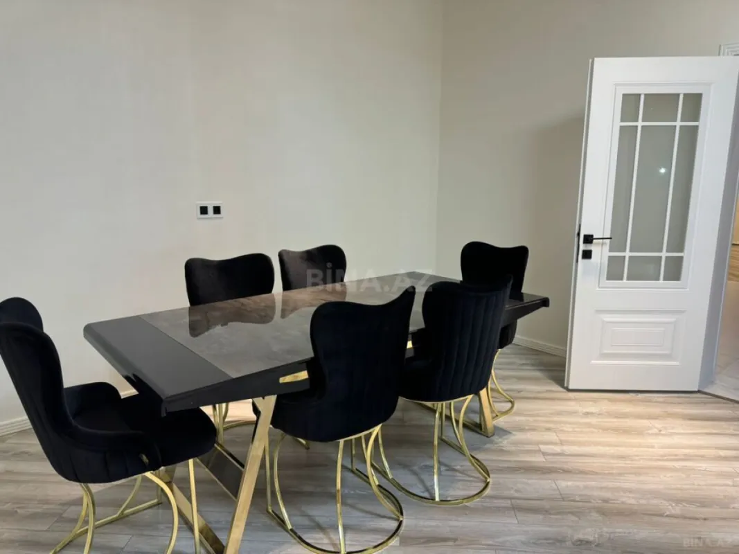 Kirayə verilir 5 otaqlı həyət evi 350 m²