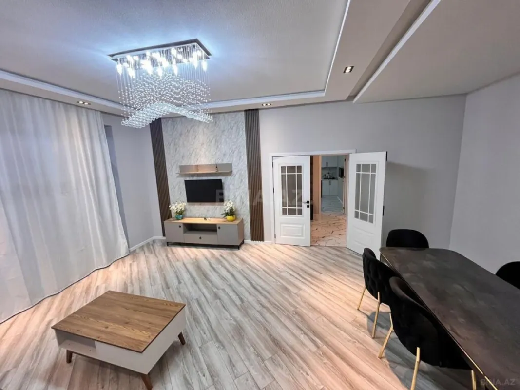Kirayə verilir 5 otaqlı həyət evi 350 m²
