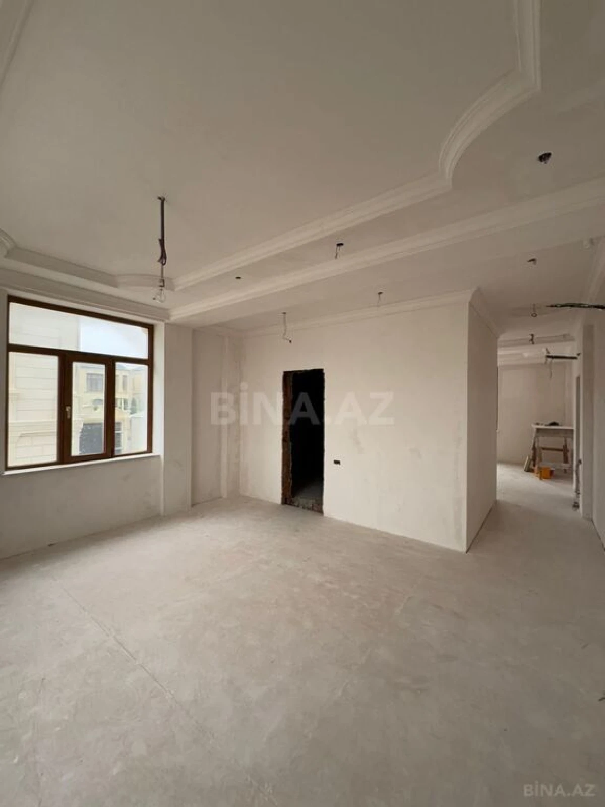 Satılır 8 otaqlı həyət evi 700 m²