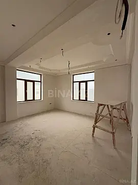 Satılır 8 otaqlı həyət evi 700 m²